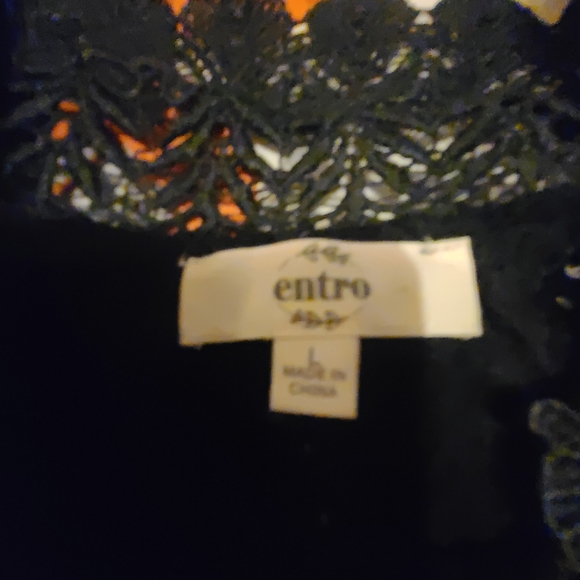 Top - Picture 2 of 8